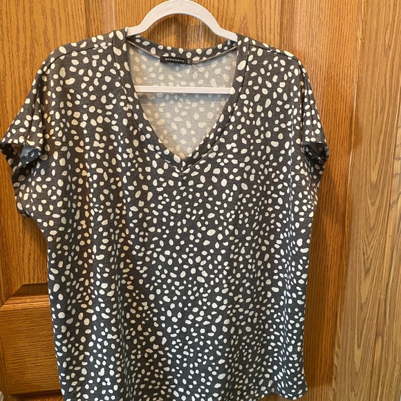 Staccato cute gray and white polkadot top - Picture 6 of 6